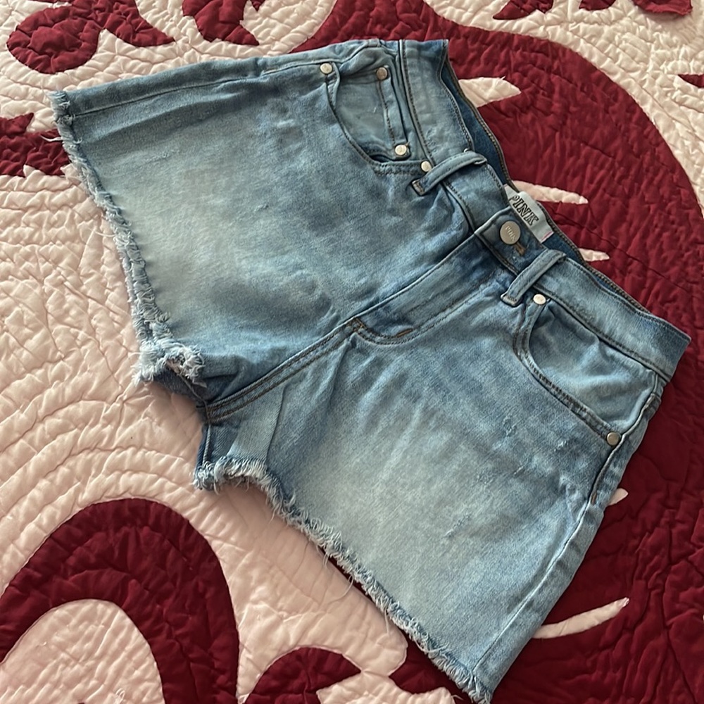 Like New PINK Distressed Blue Denim Jean Shorts Size 4
